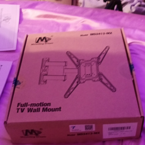 TV mount - Picture 1 of 3